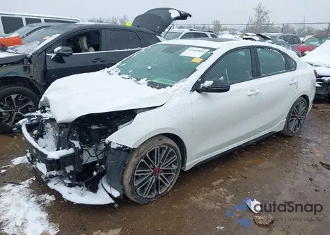 2021 Kia Forte Gt z USA, uszkodzony, nr VIN 3KPF44AC5ME372073